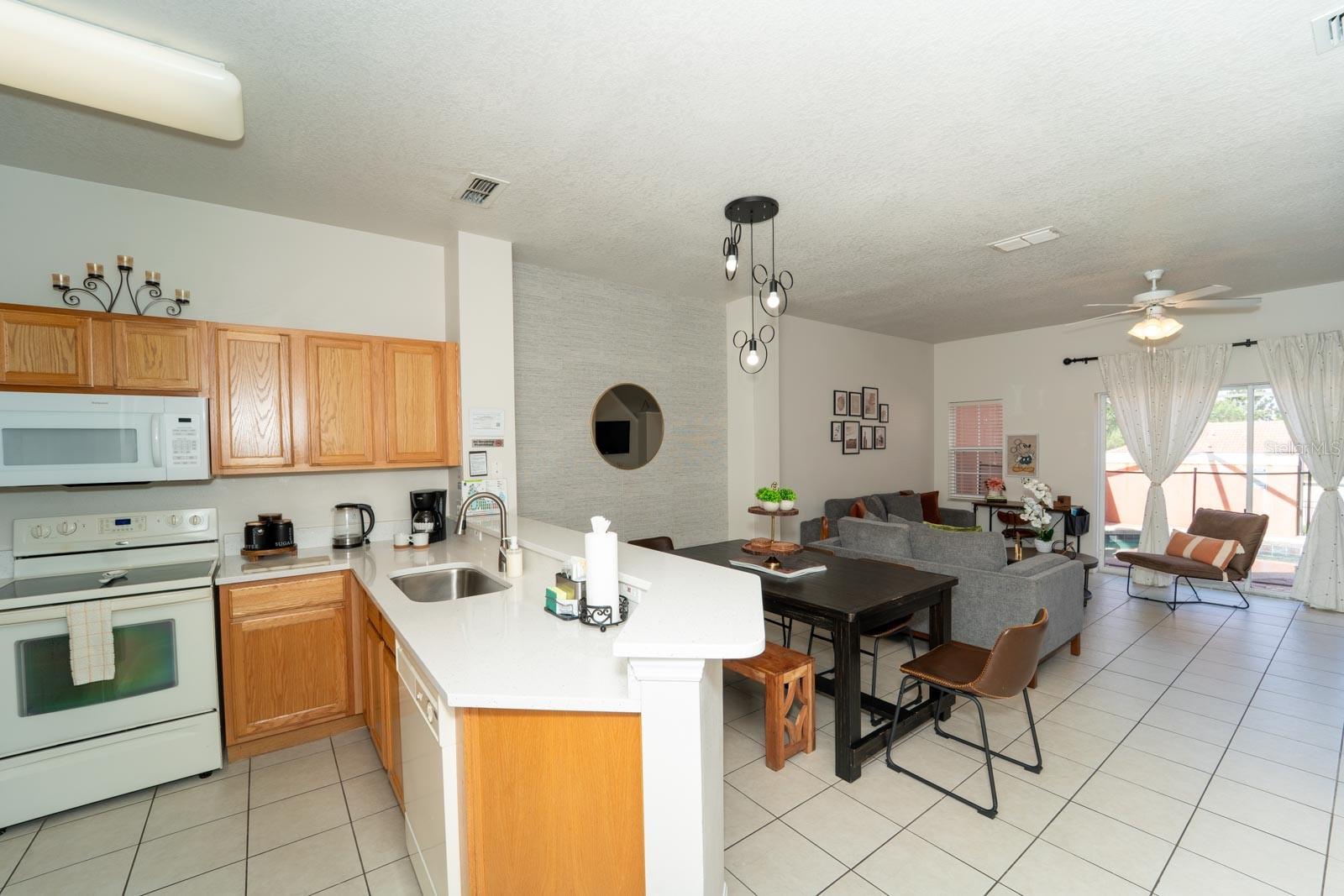 Image 4 of 32 For 8544 Bay Lilly Loop