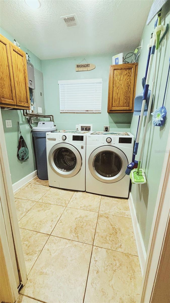 Image 11 of 13 For 745 17th Avenue