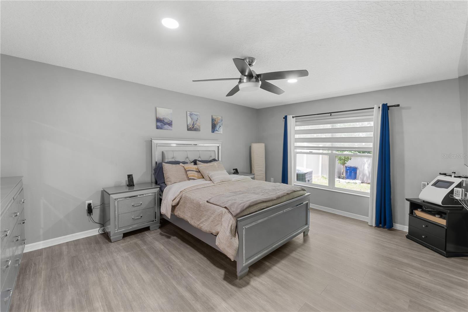 Image 8 of 16 For 2461 Bulrush Dr
