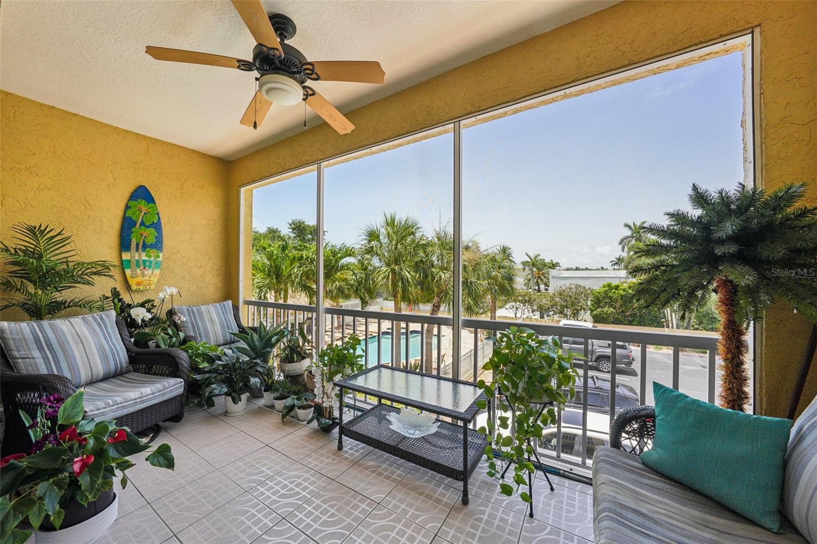 Image 6 of 71 For 1061 Pinellas Bayway S