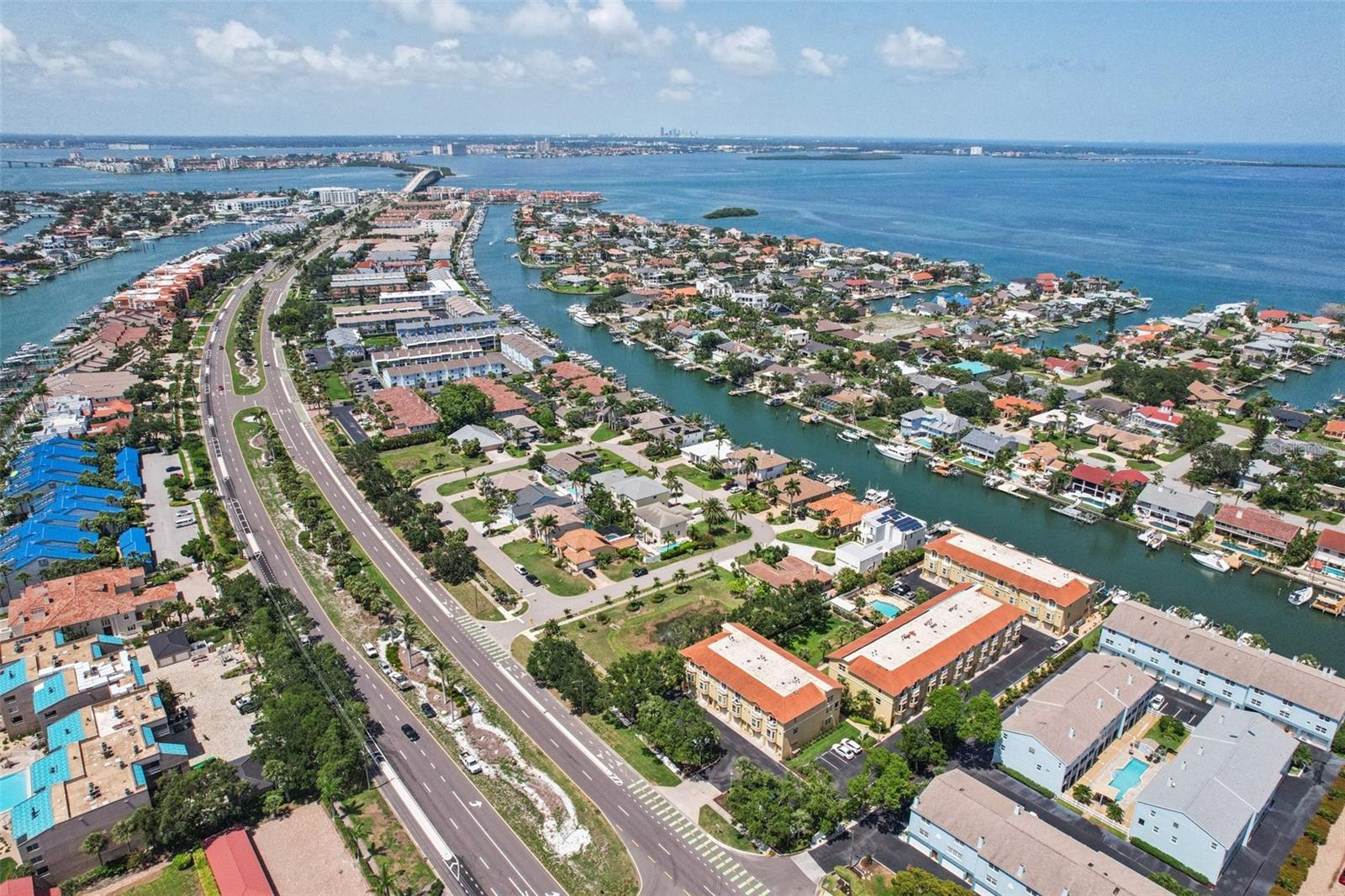 Image 61 of 71 For 1061 Pinellas Bayway S
