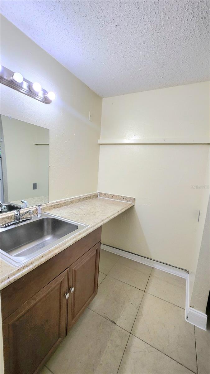 Image 5 of 40 For 7900 Orange Blossom Trail 2102