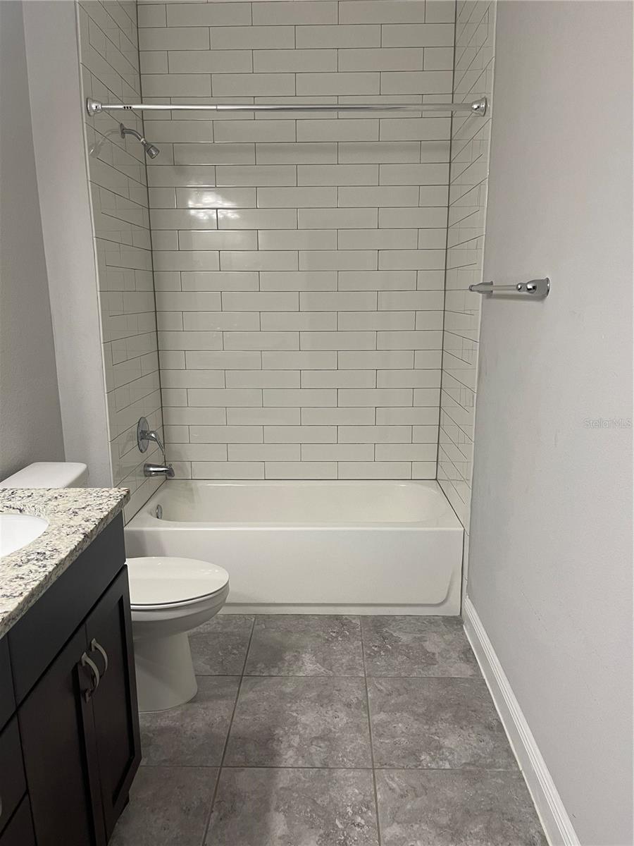 Image 6 of 10 For 2813 Roseglen Way