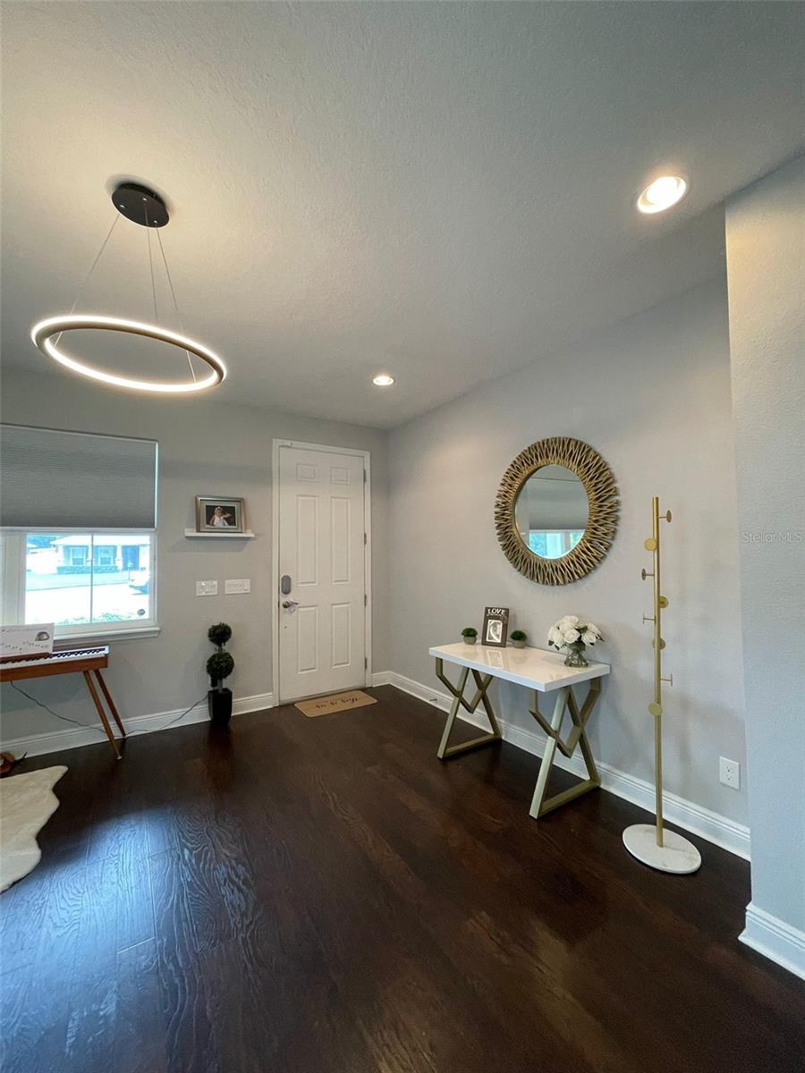 Image 9 of 10 For 2813 Roseglen Way