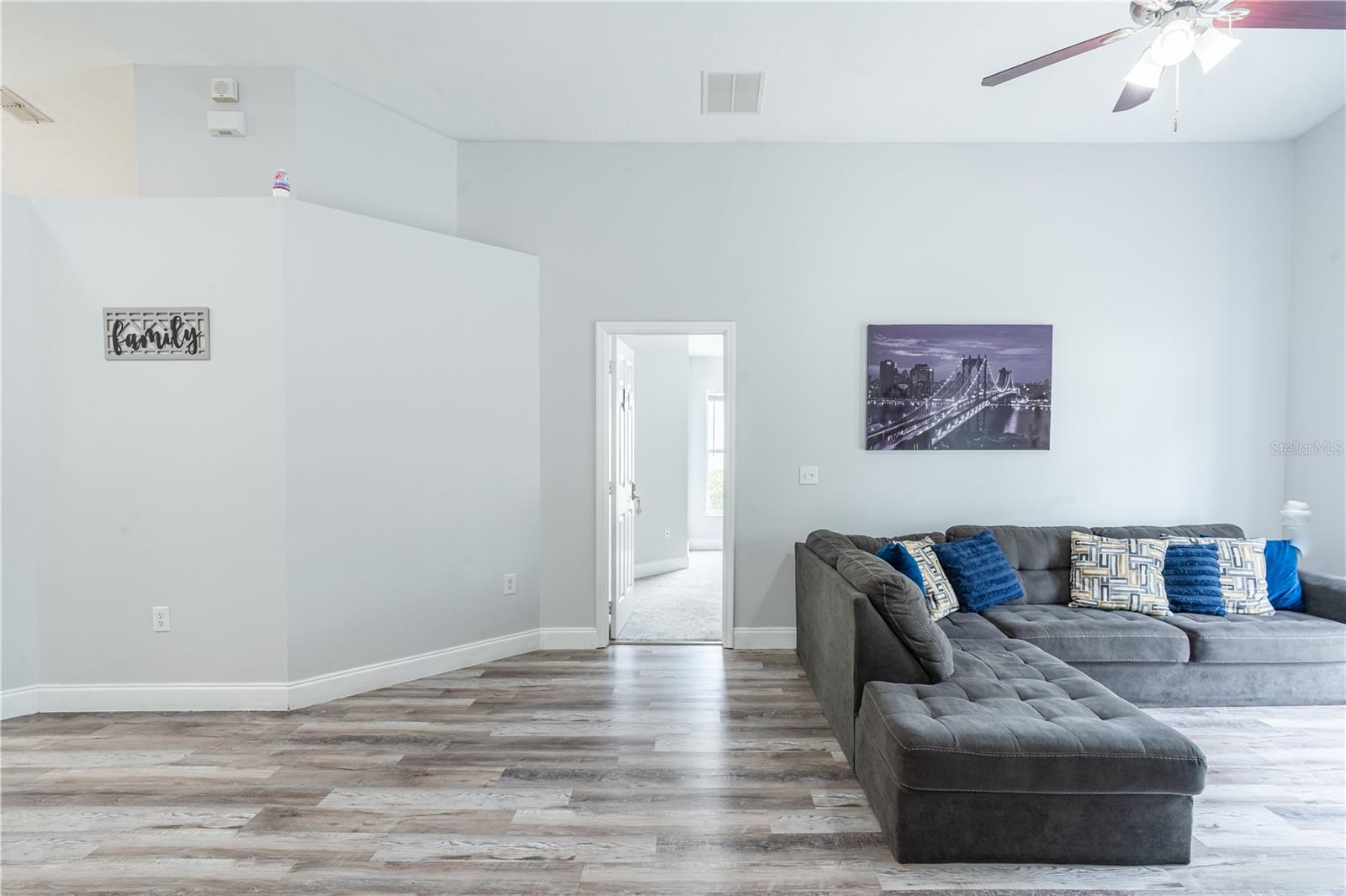 Image 15 of 40 For 1659 Sage Creek Court