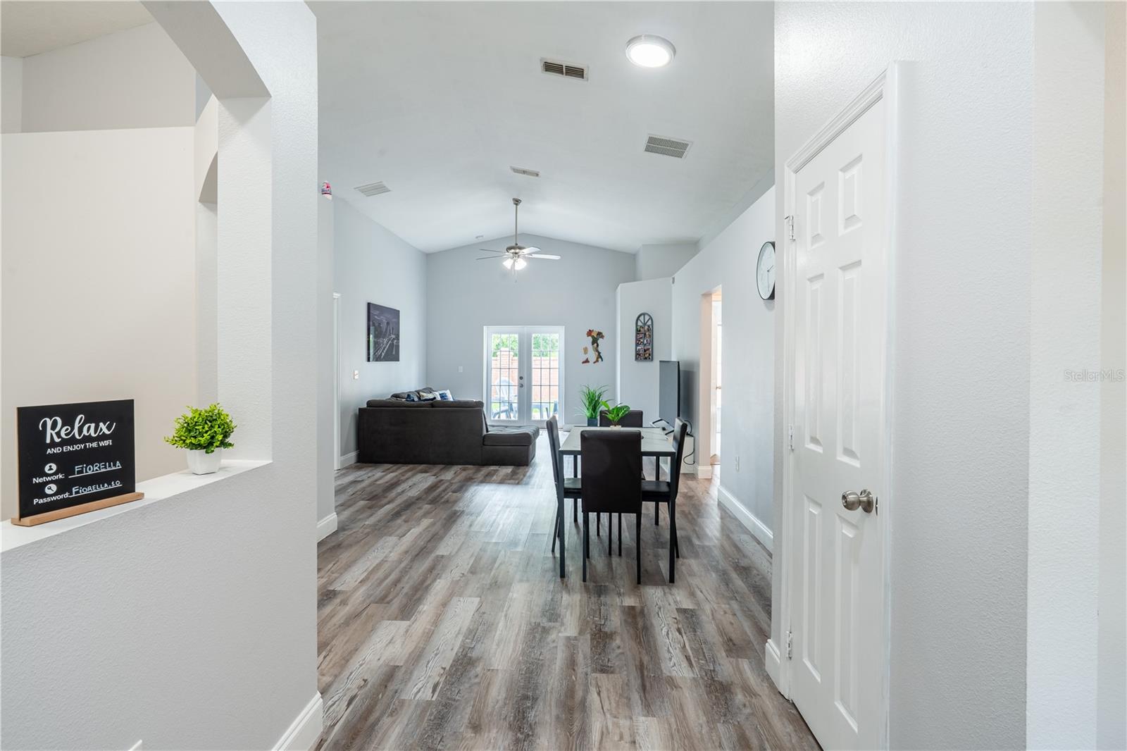 Image 4 of 40 For 1659 Sage Creek Court