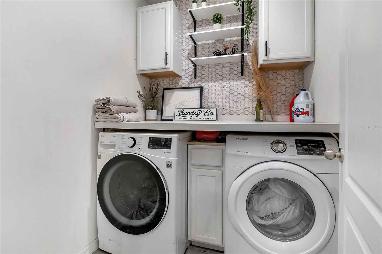 Image 4 of 21 For 9009 Pinales Way