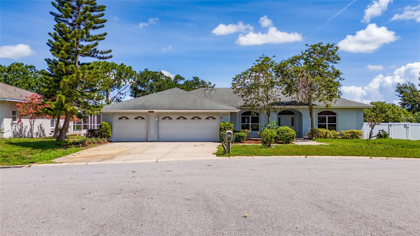 Details for 415 Smiley Court, WINTER HAVEN, FL 33884