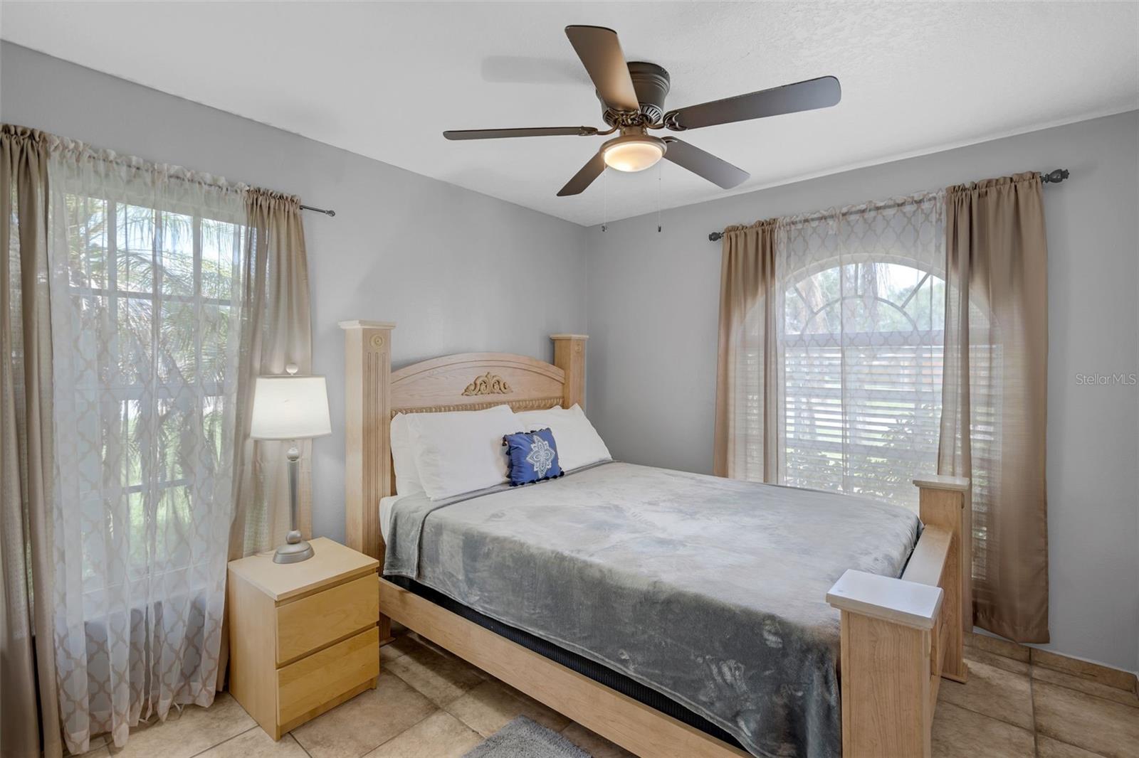 Image 10 of 43 For 166 Paradise Island Drive