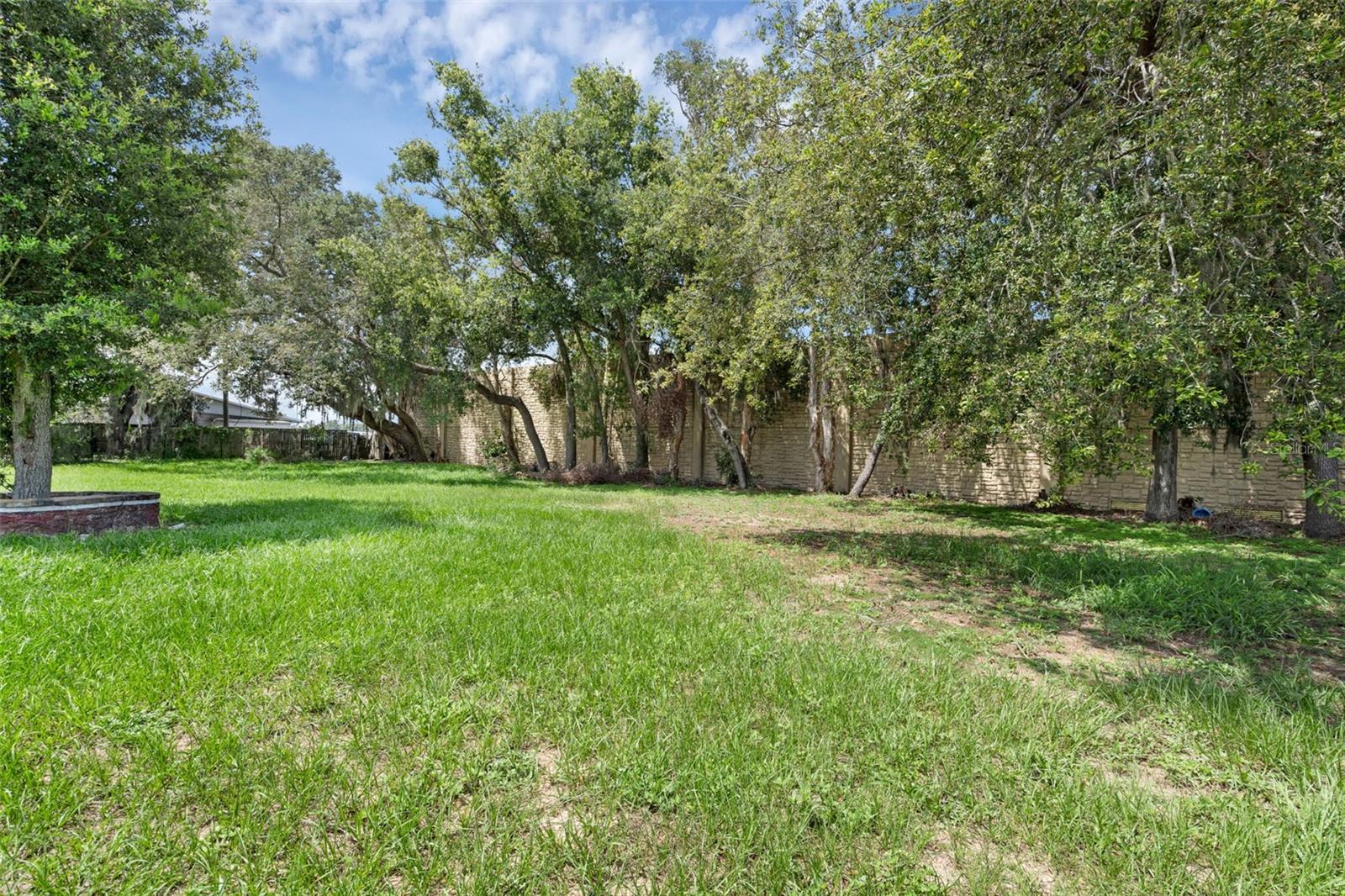 Image 29 of 43 For 166 Paradise Island Drive