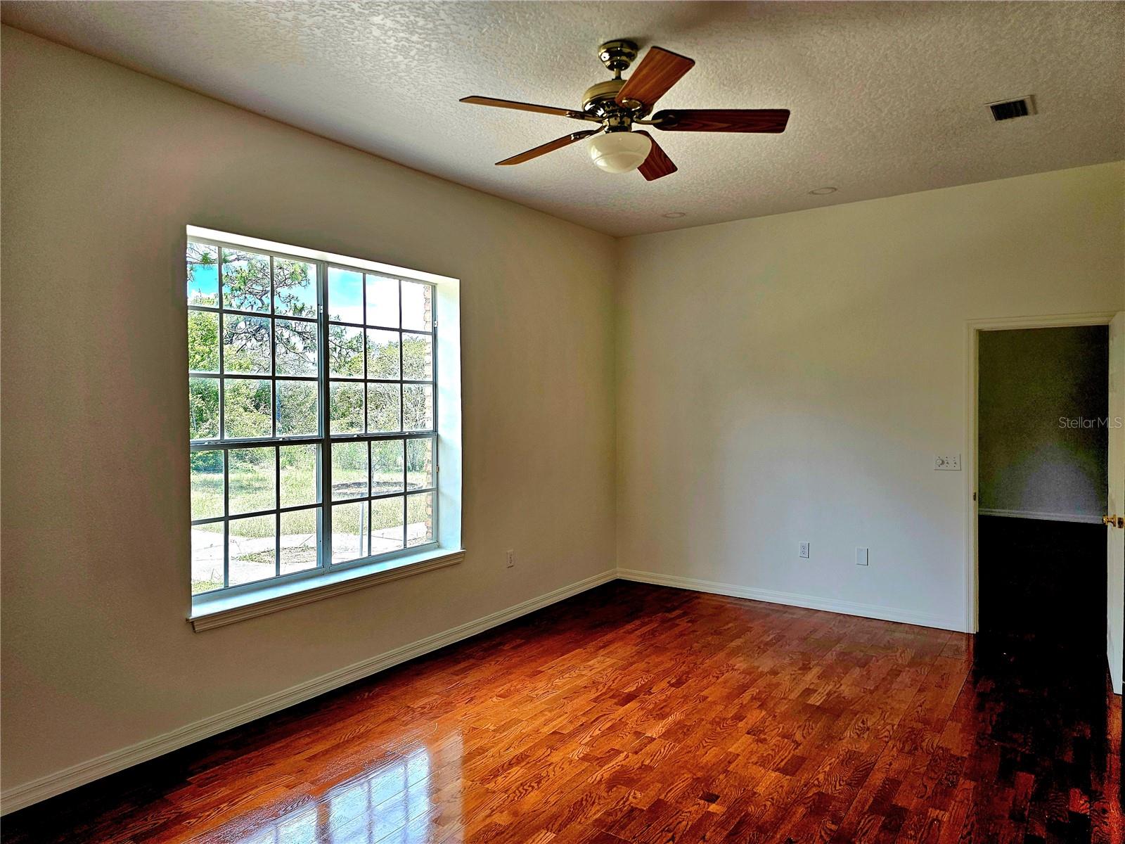 Image 23 of 60 For 600 Lake Butler Avenue