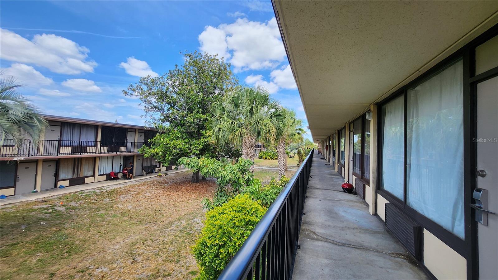 Image 17 of 30 For 7900 Orange Blossom Trail 2074