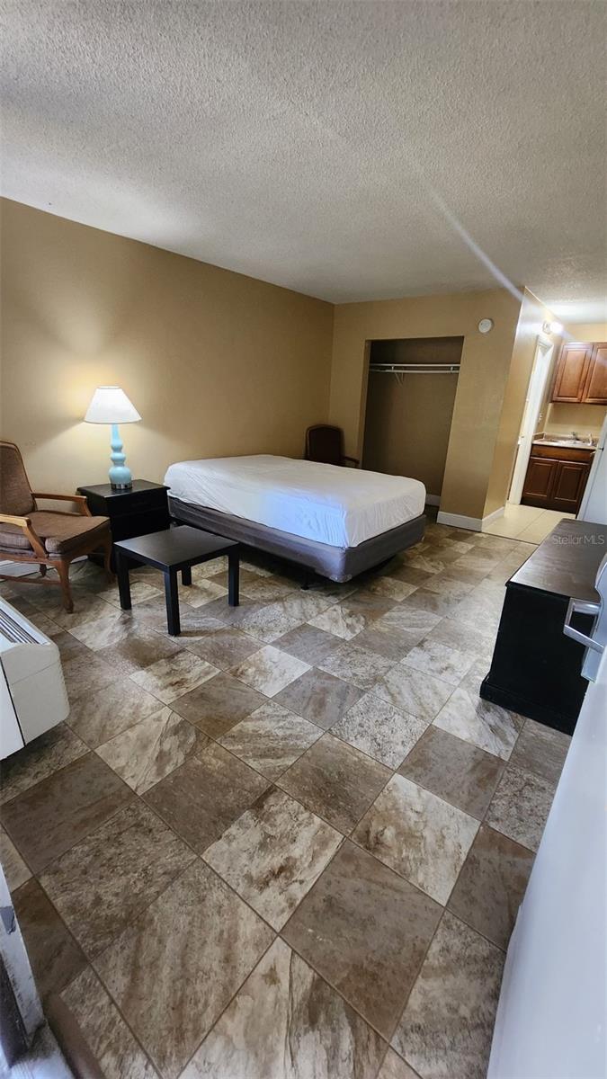 Image 2 of 30 For 7900 Orange Blossom Trail 2074
