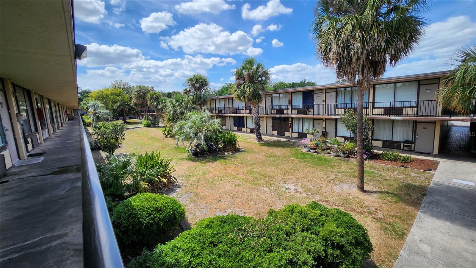 Image 21 of 30 For 7900 Orange Blossom Trail 2074