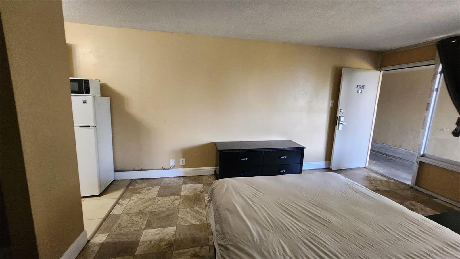 Image 4 of 30 For 7900 Orange Blossom Trail 2074