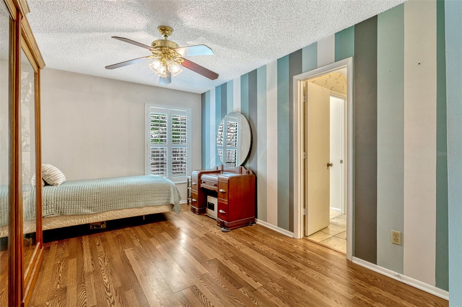 Image 14 of 39 For 1016 Ohanlon Court