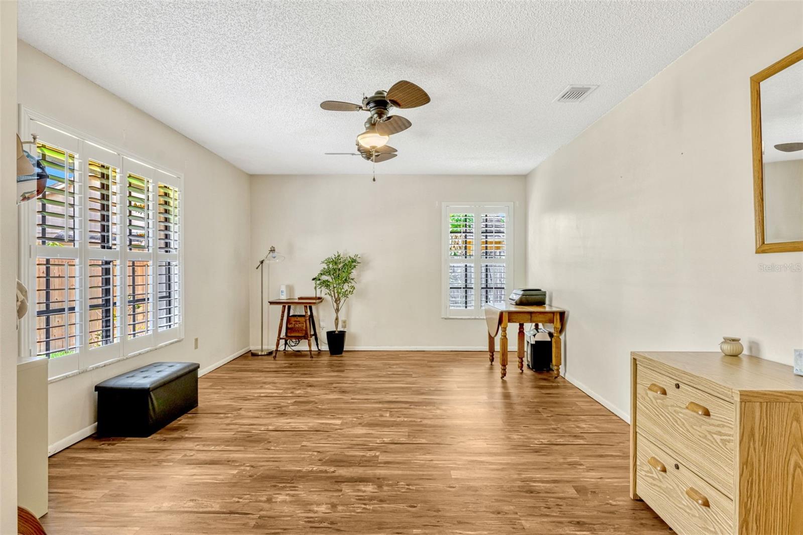 Image 4 of 39 For 1016 Ohanlon Court
