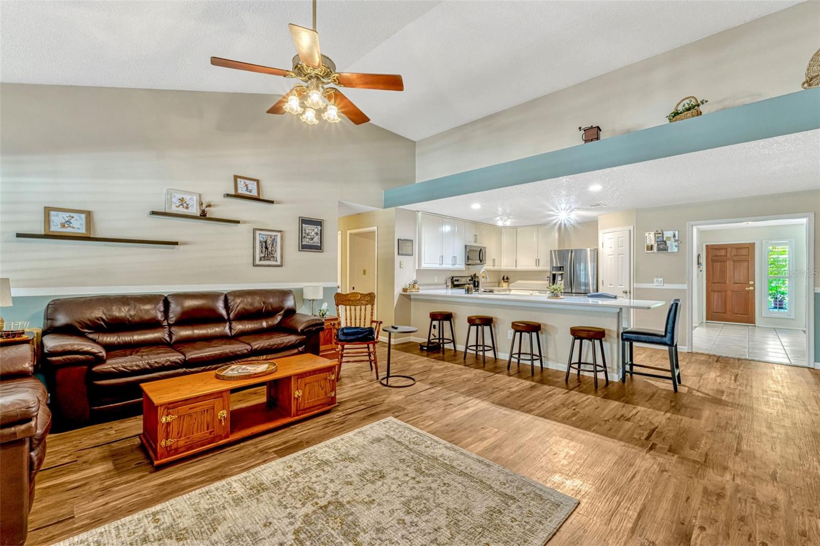 Image 5 of 39 For 1016 Ohanlon Court