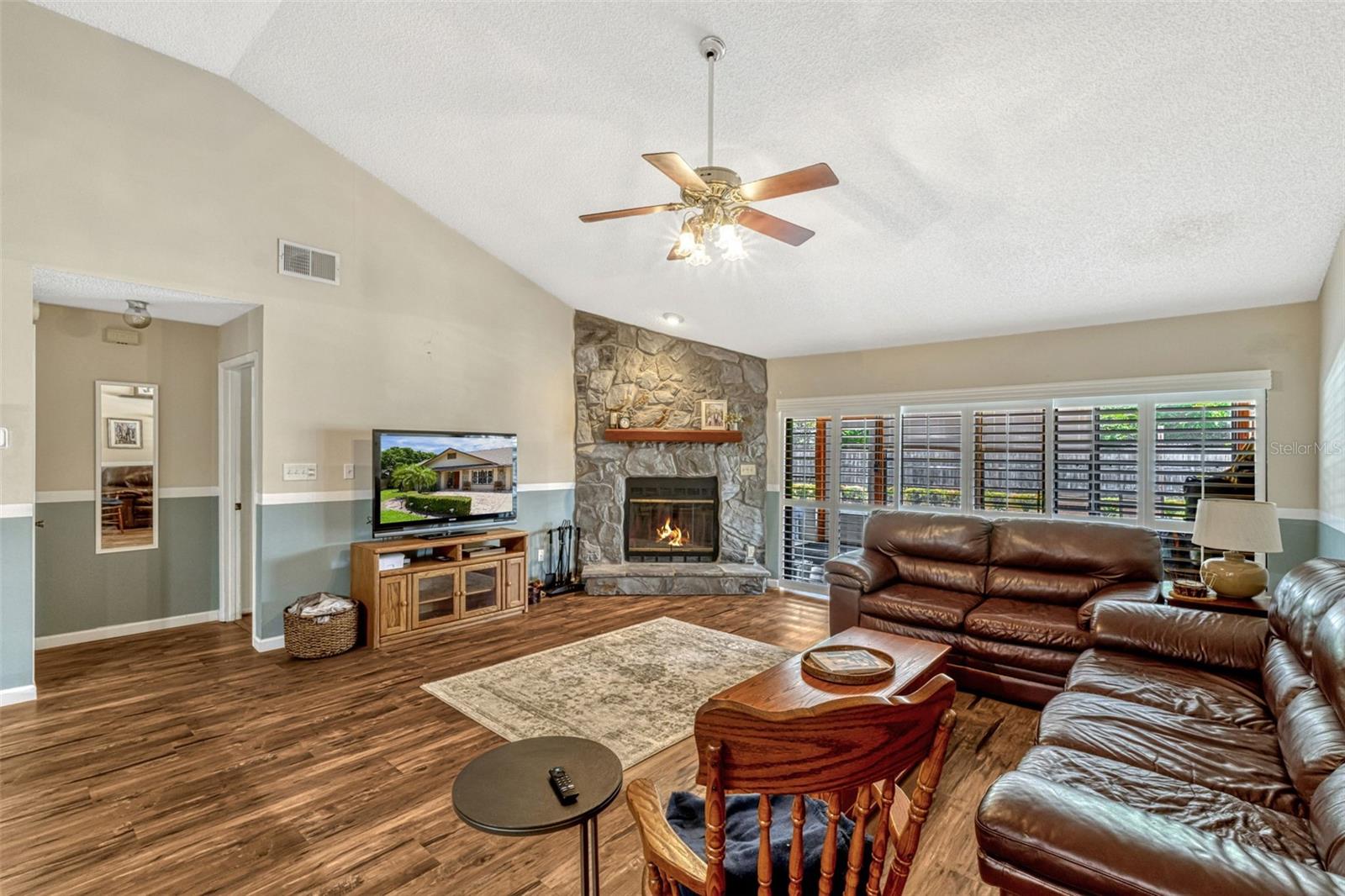 Image 6 of 39 For 1016 Ohanlon Court