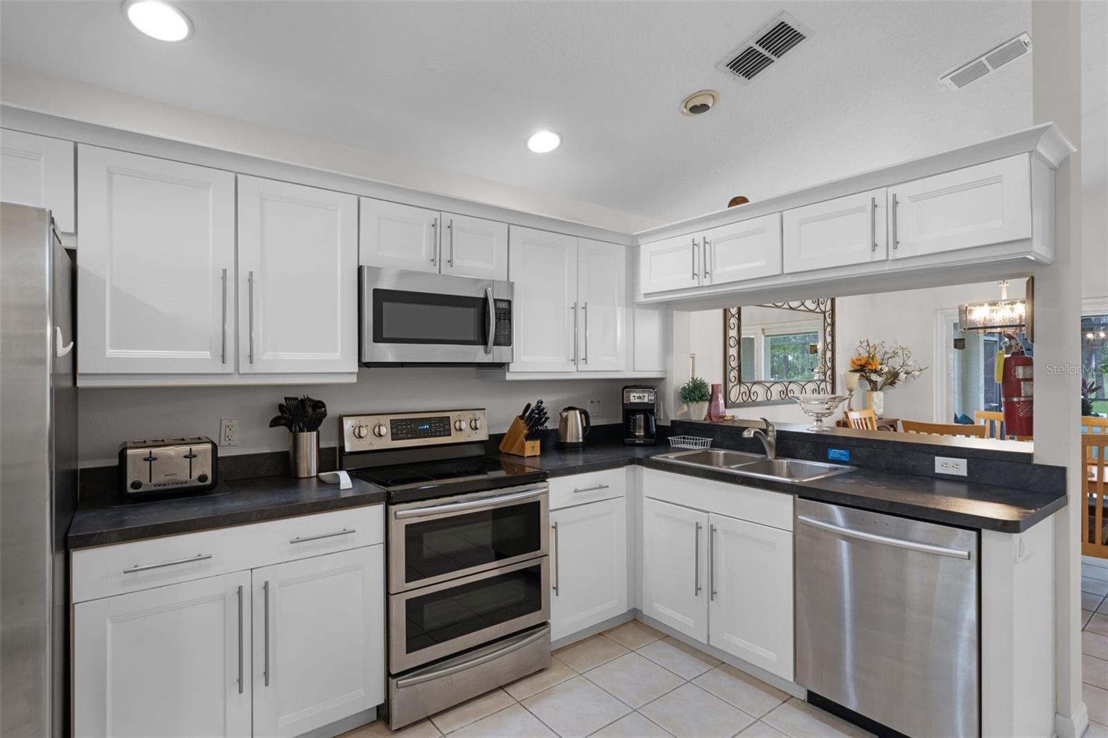 Image 15 of 57 For 909 Troon Circle