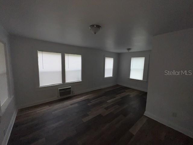 Image 4 of 11 For 3029 Azalea Avenue