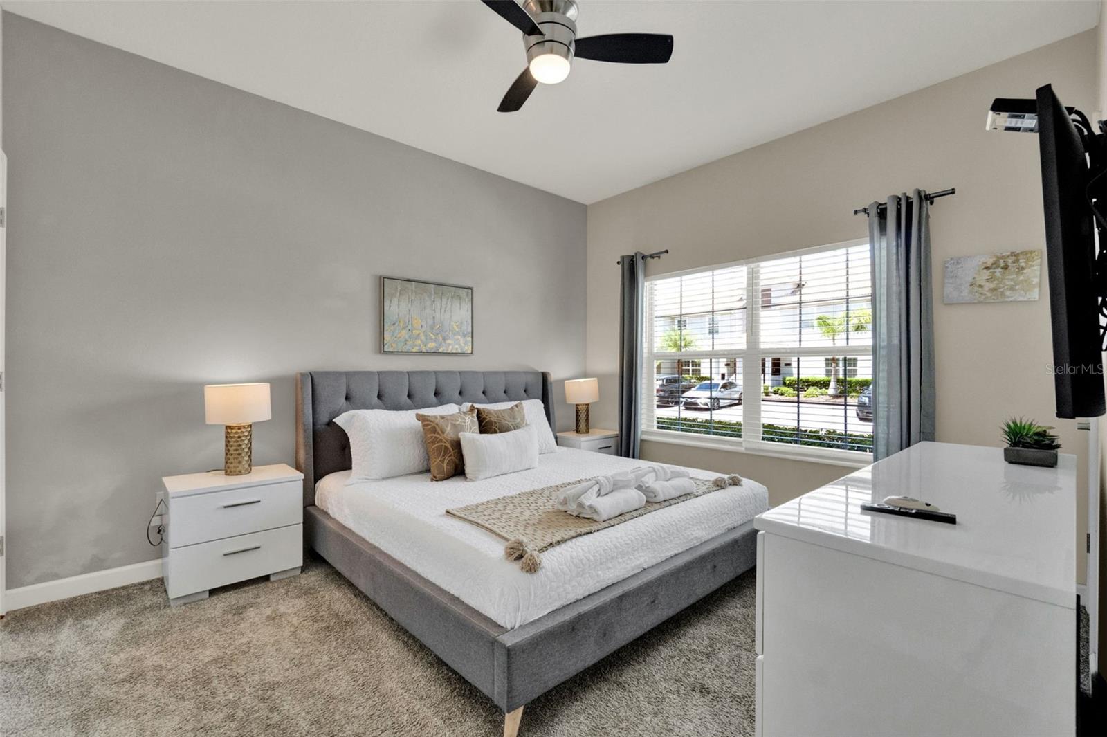 Image 15 of 56 For 4981 Windermere Avenue