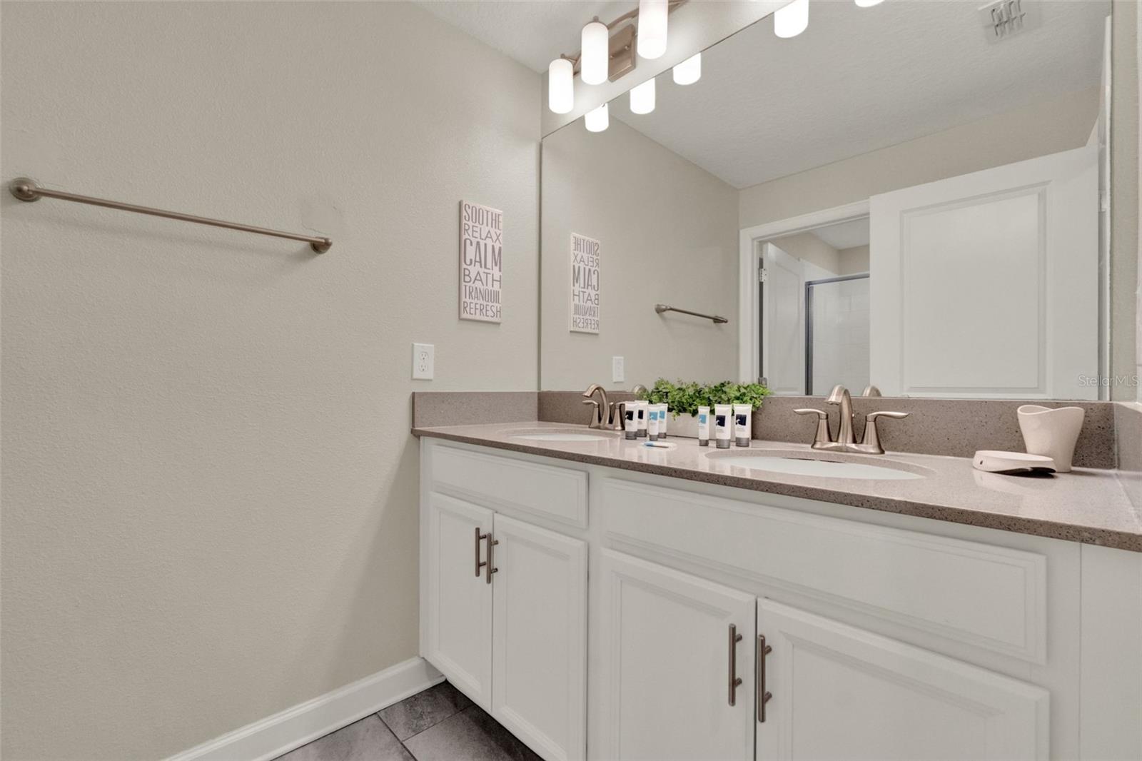Image 24 of 56 For 4981 Windermere Avenue