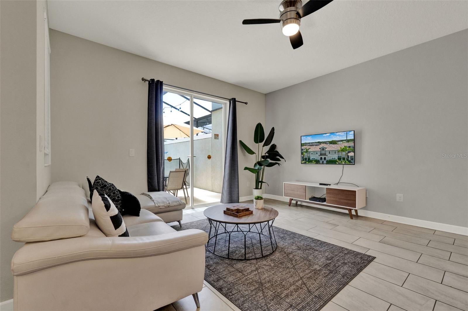 Image 4 of 56 For 4981 Windermere Avenue