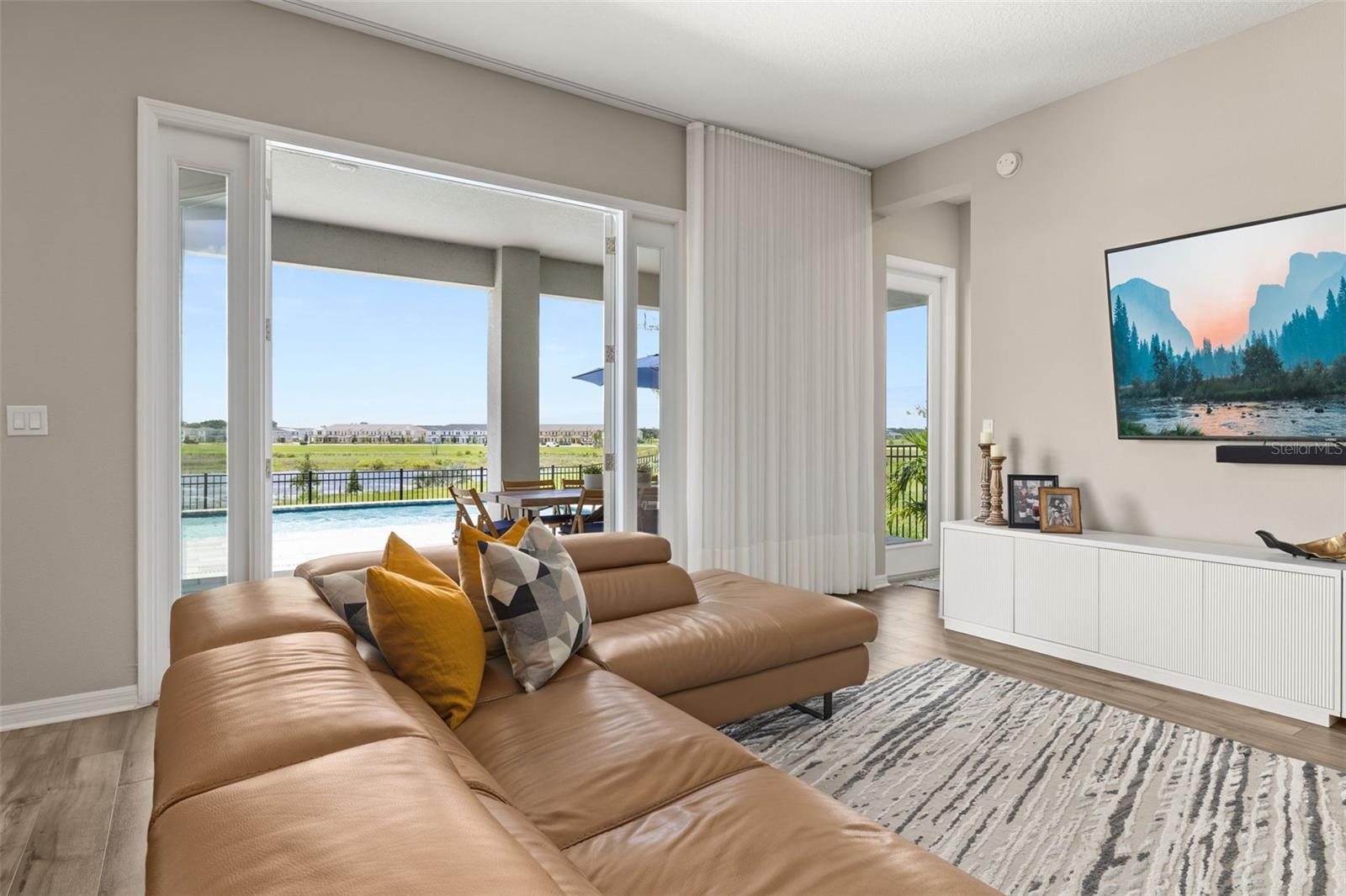 Image 4 of 37 For 5133 Citrus Leaf Boulevard