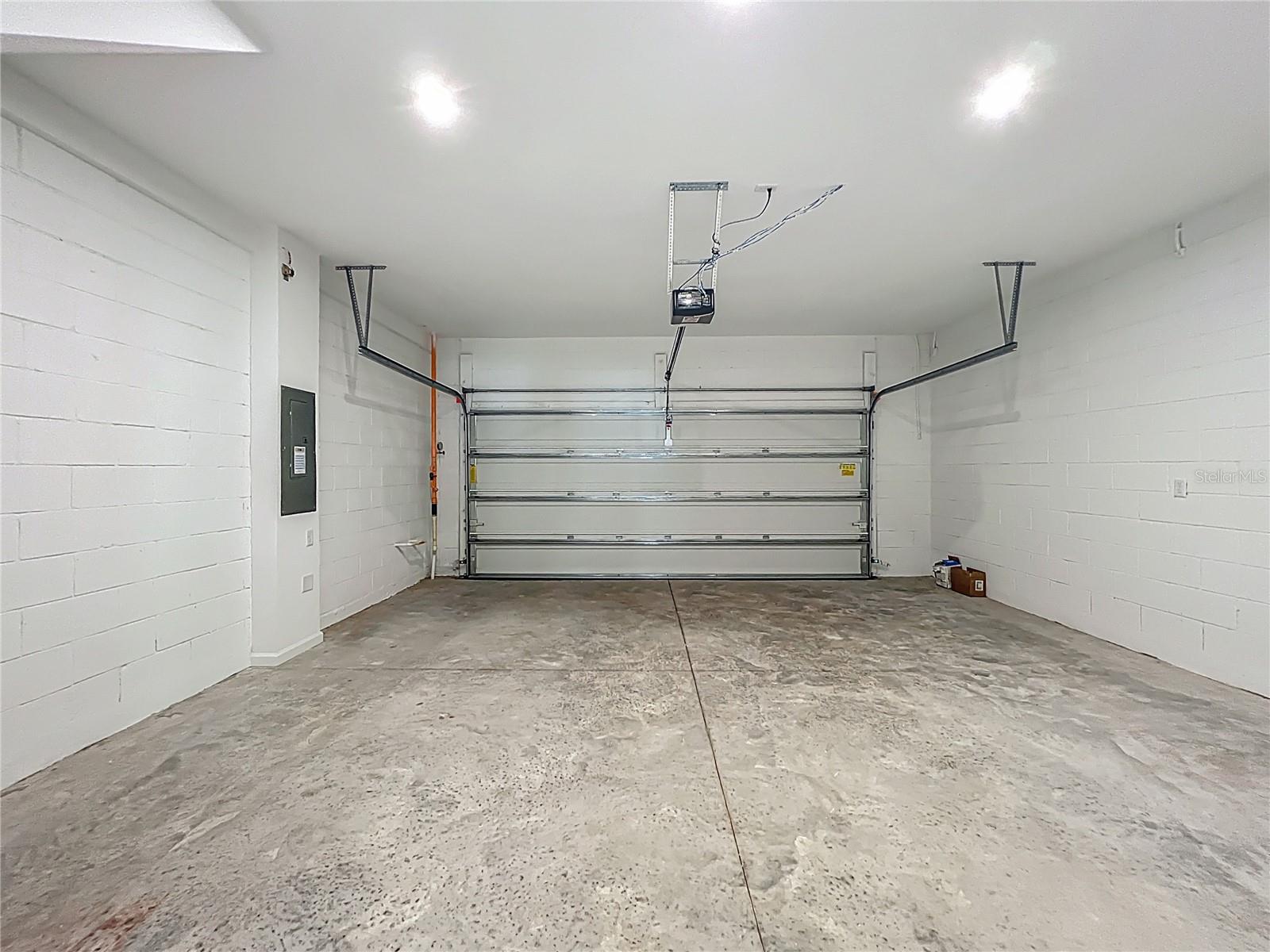 Image 41 of 50 For 9824 Walkway Drive