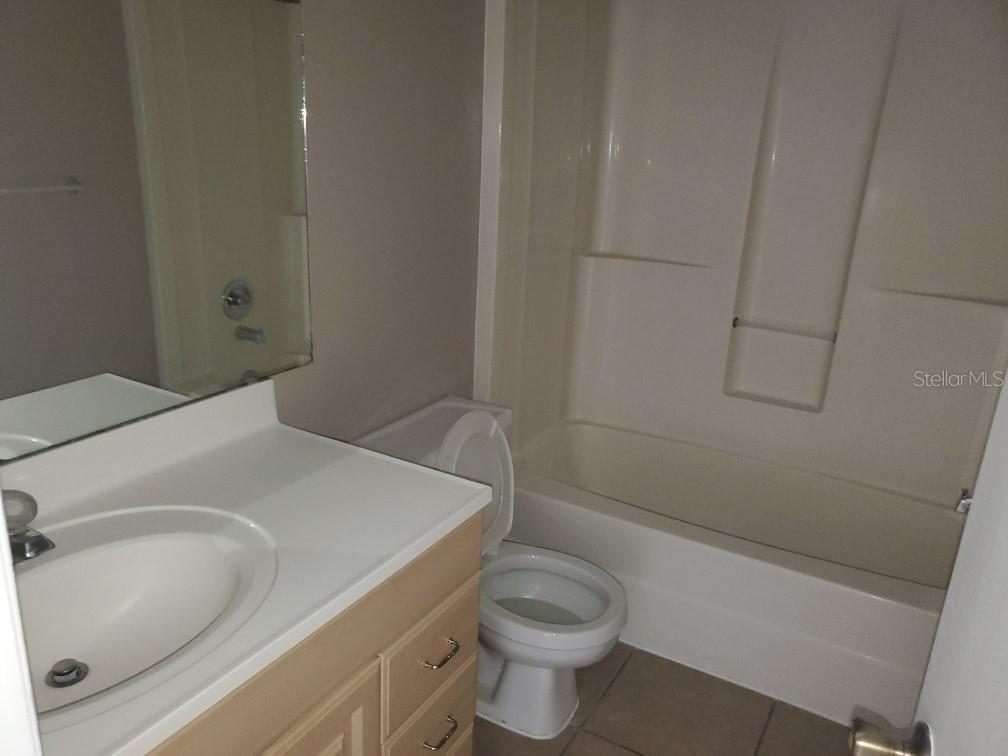Image 5 of 12 For 2132 St Marteen Court