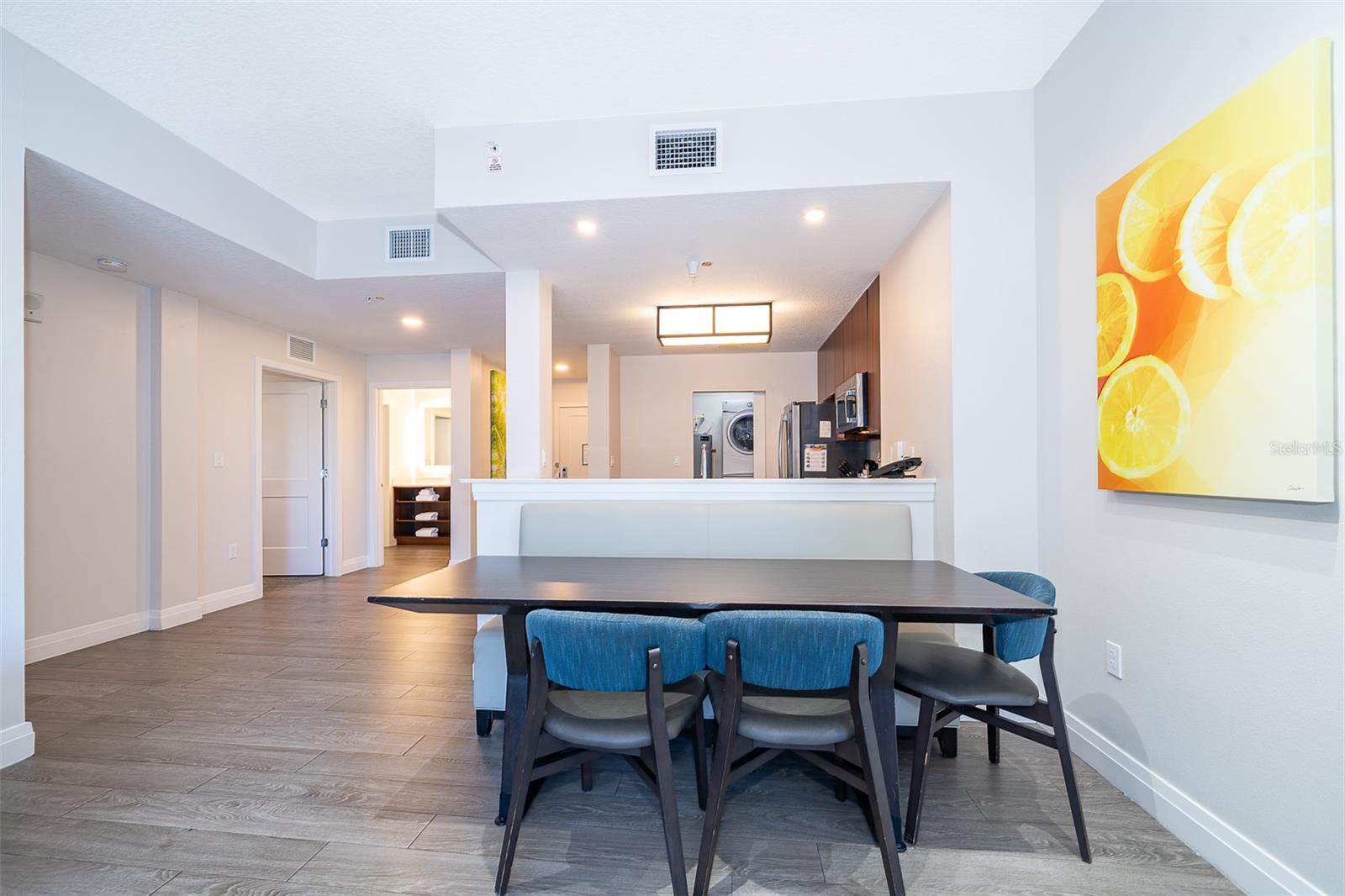 Image 19 of 46 For 14501 Grove Resort Avenue 2534