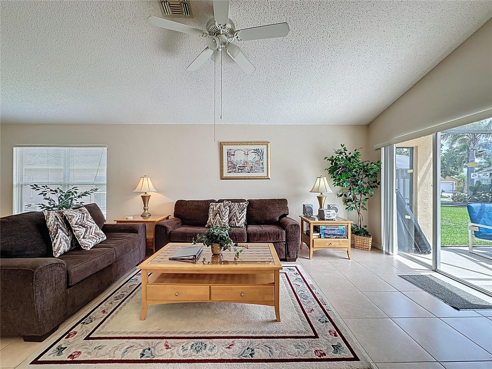Image 10 of 81 For 2649 Hemingway Avenue