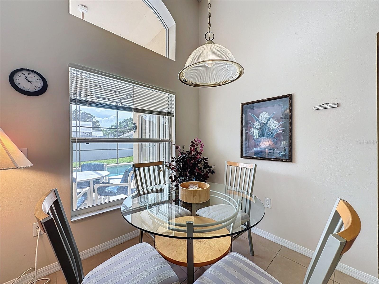 Image 13 of 81 For 2649 Hemingway Avenue