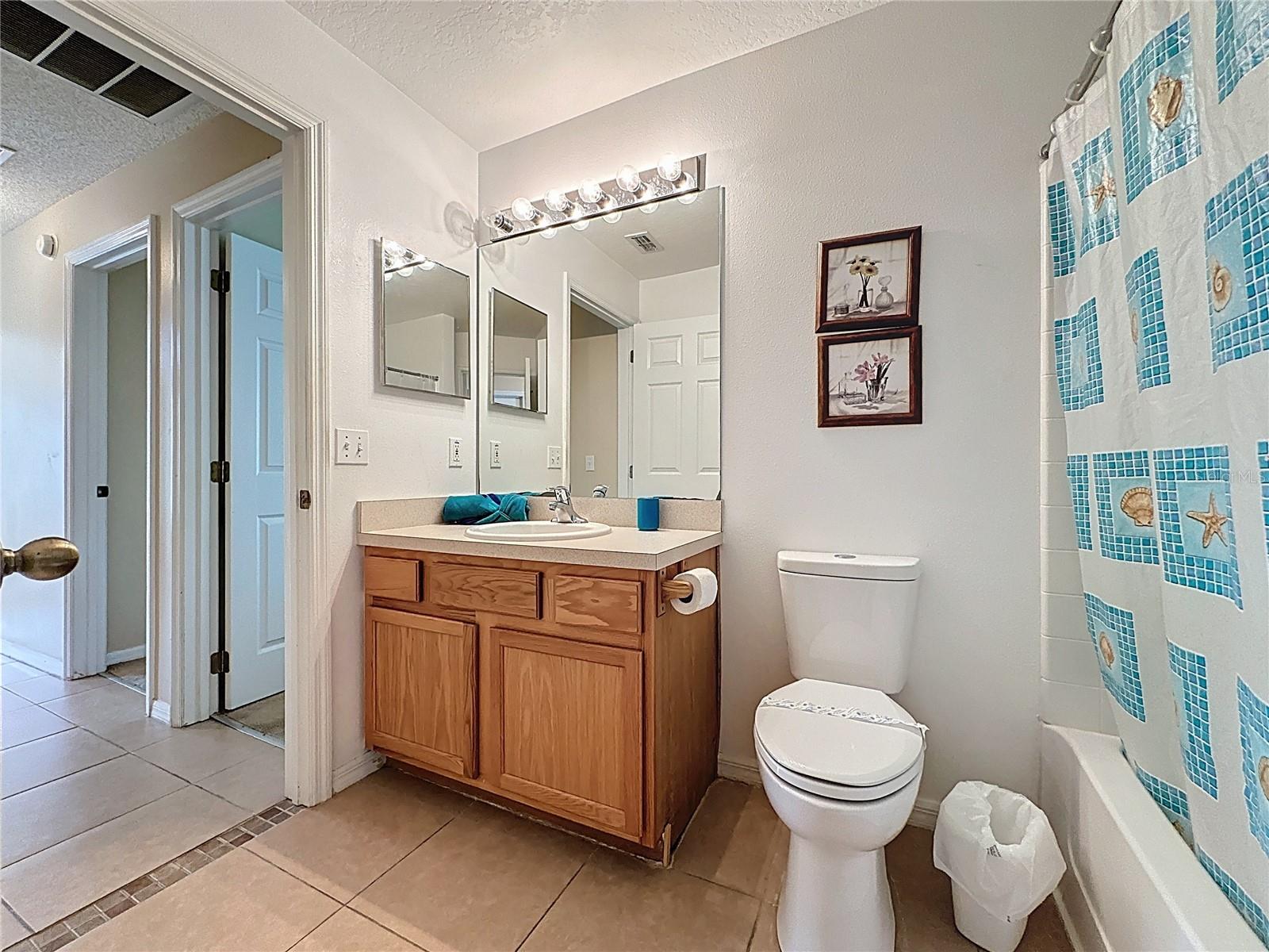 Image 31 of 81 For 2649 Hemingway Avenue