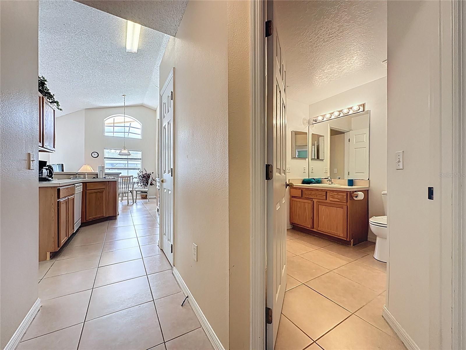 Image 33 of 81 For 2649 Hemingway Avenue