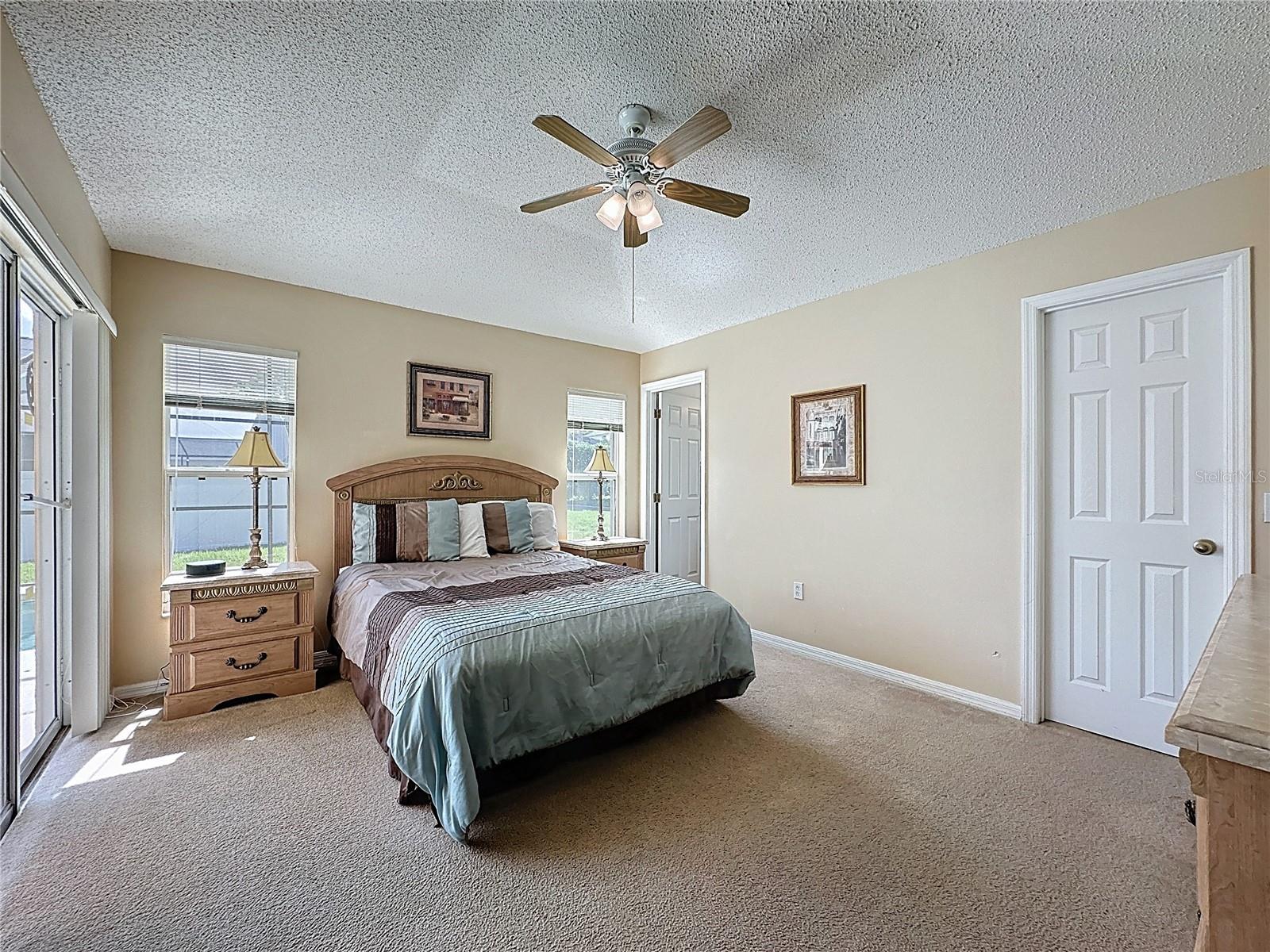 Image 39 of 81 For 2649 Hemingway Avenue