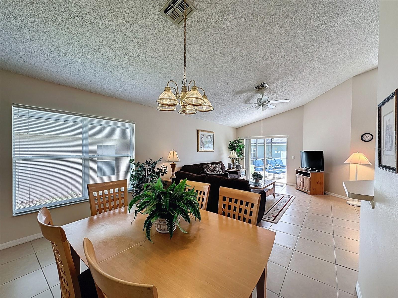 Image 6 of 81 For 2649 Hemingway Avenue