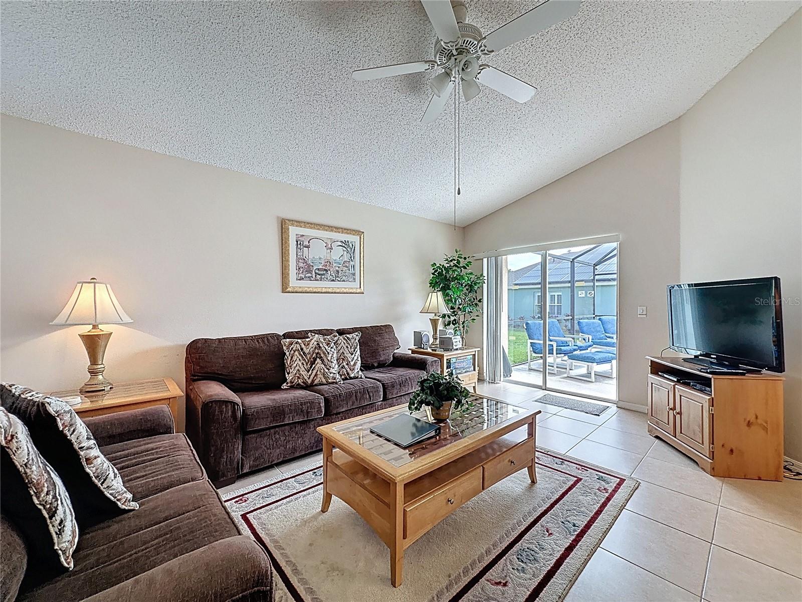 Image 9 of 81 For 2649 Hemingway Avenue