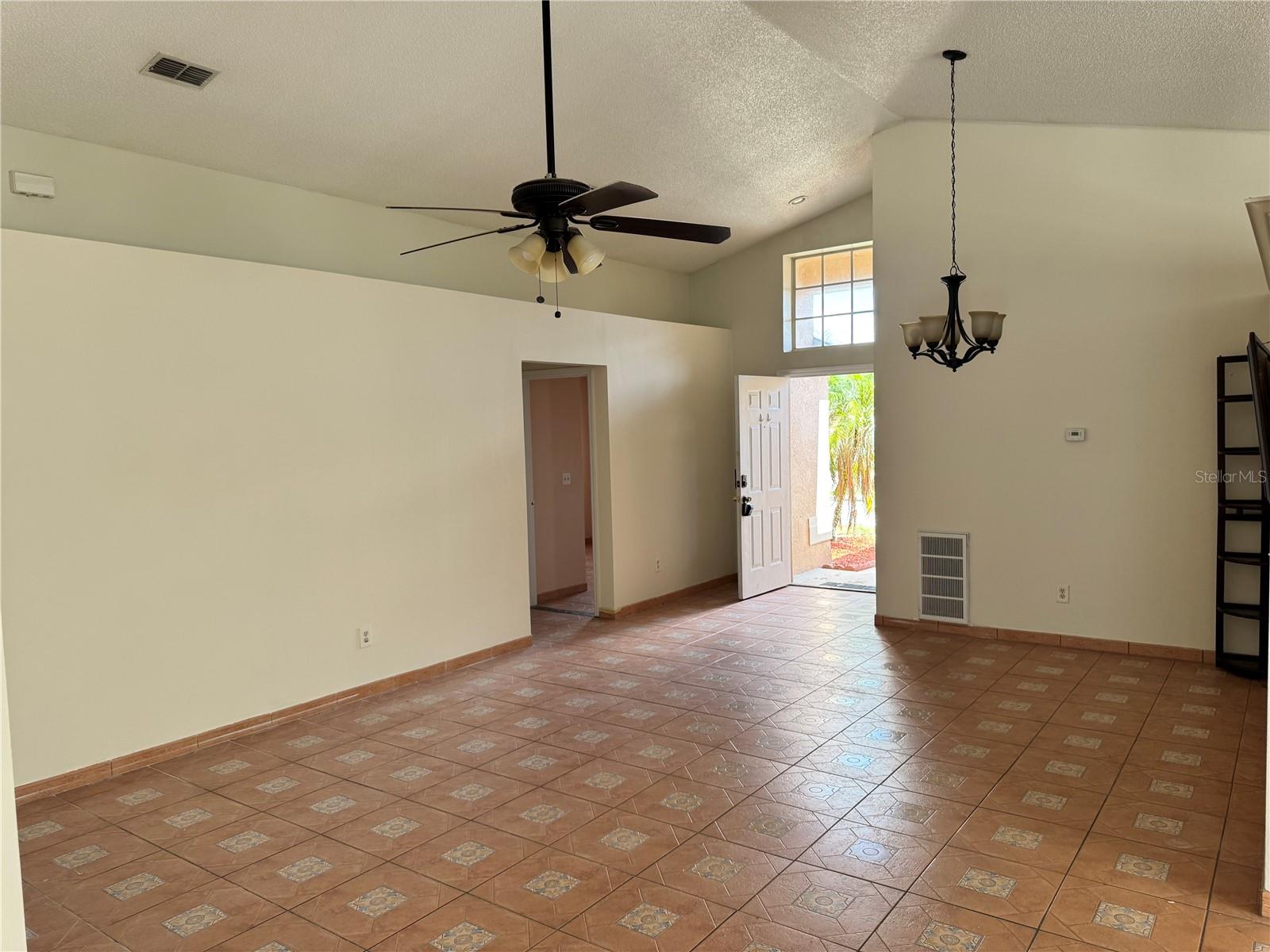 Image 4 of 12 For 260 Piccolo Way