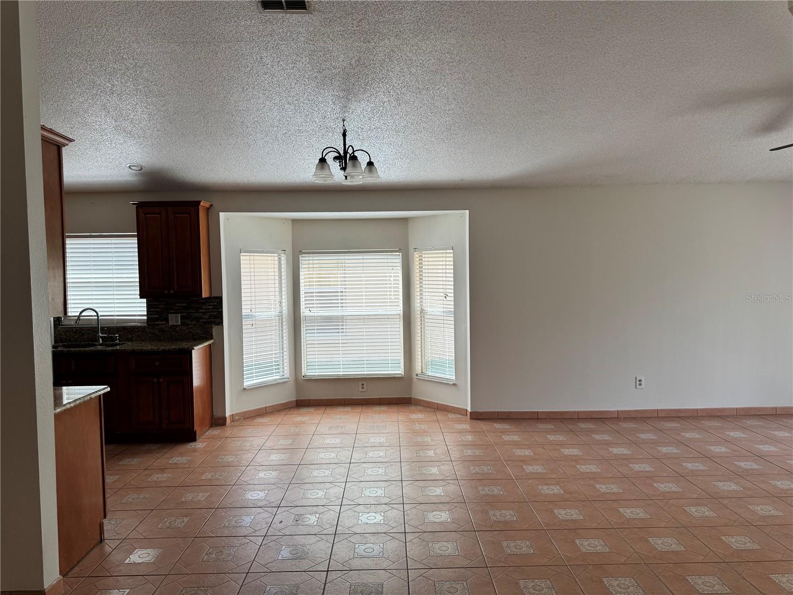 Image 6 of 12 For 260 Piccolo Way