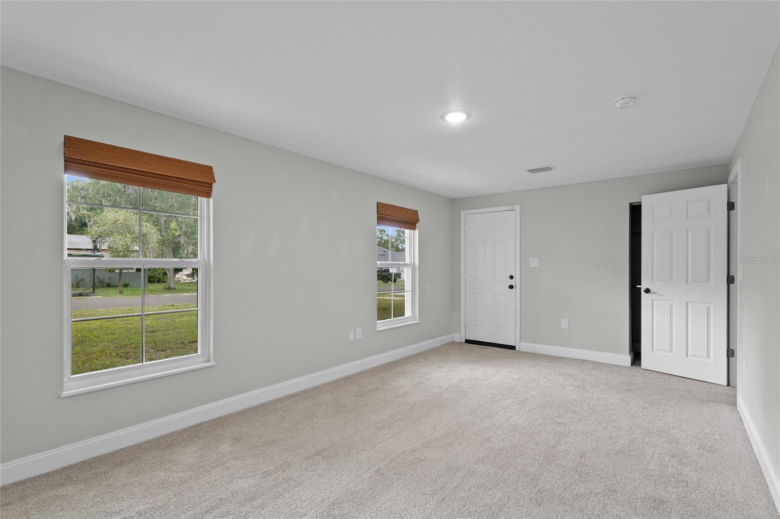 Image 19 of 28 For 1800 Banyan Street