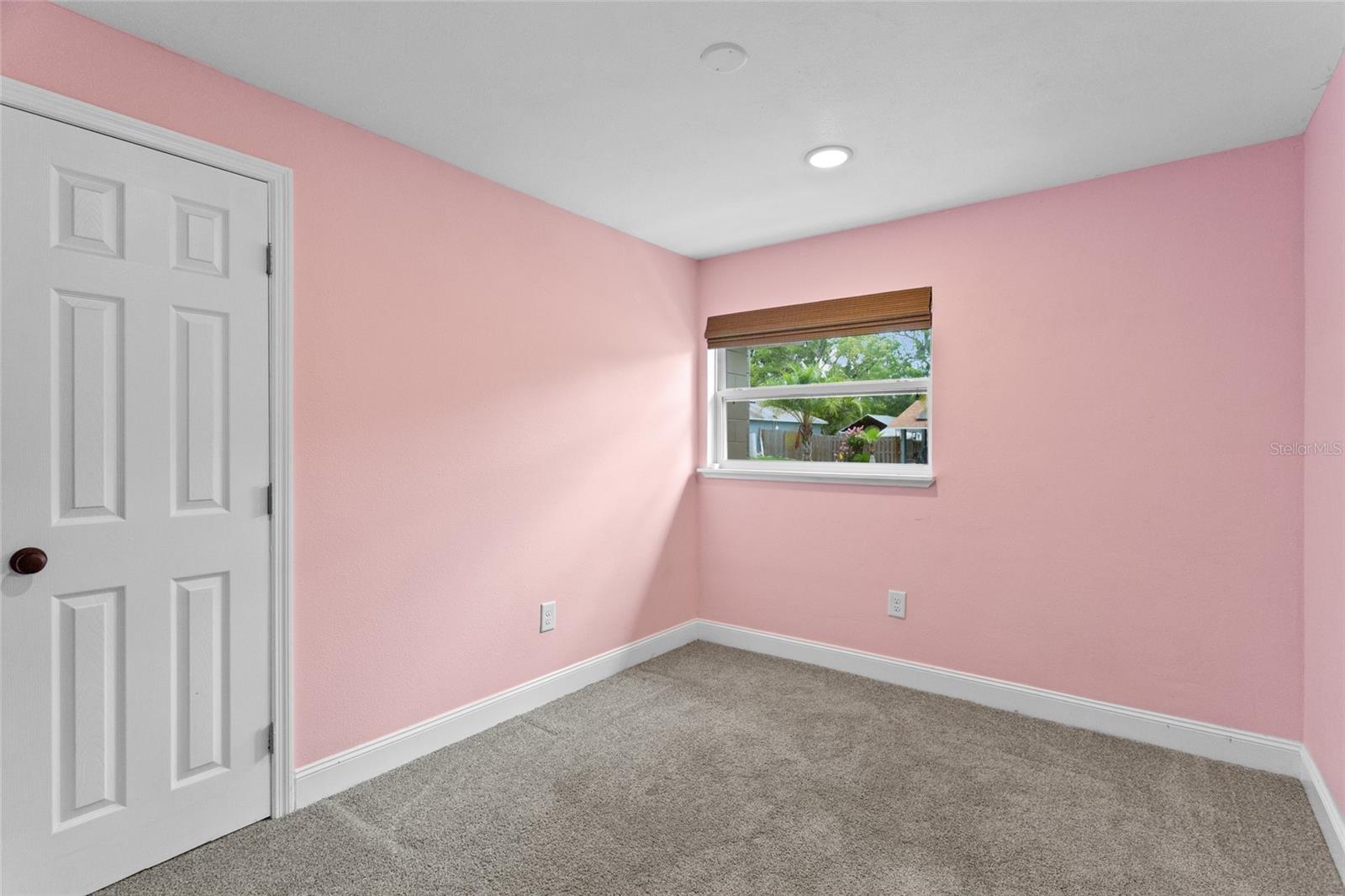 Image 21 of 28 For 1800 Banyan Street