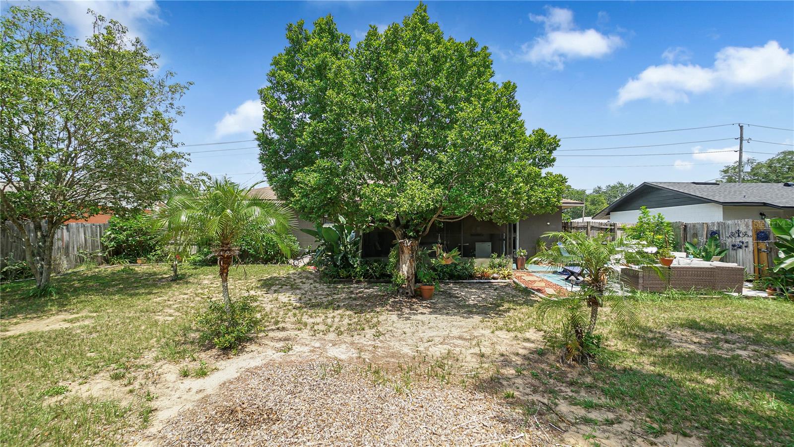 Image 31 of 35 For 505 Oak Drive