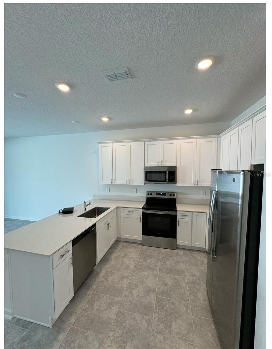 Image 3 of 15 For 7717 Stone Creek Trl