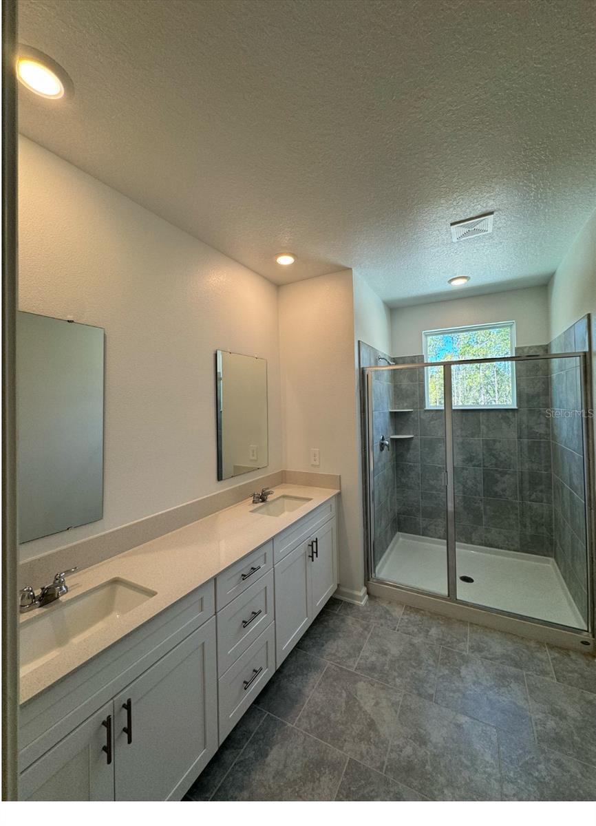Image 6 of 15 For 7717 Stone Creek Trl