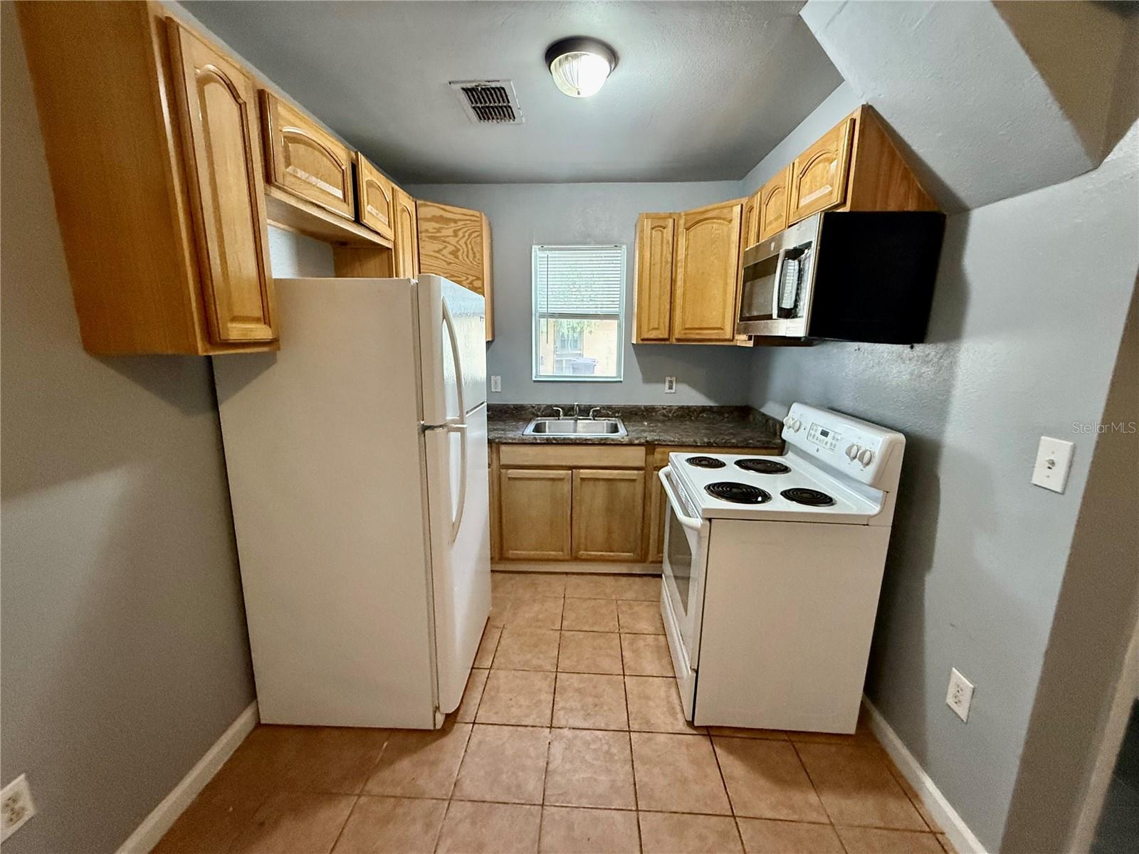 Image 3 of 11 For 500 Claude Holmes Sr Avenue