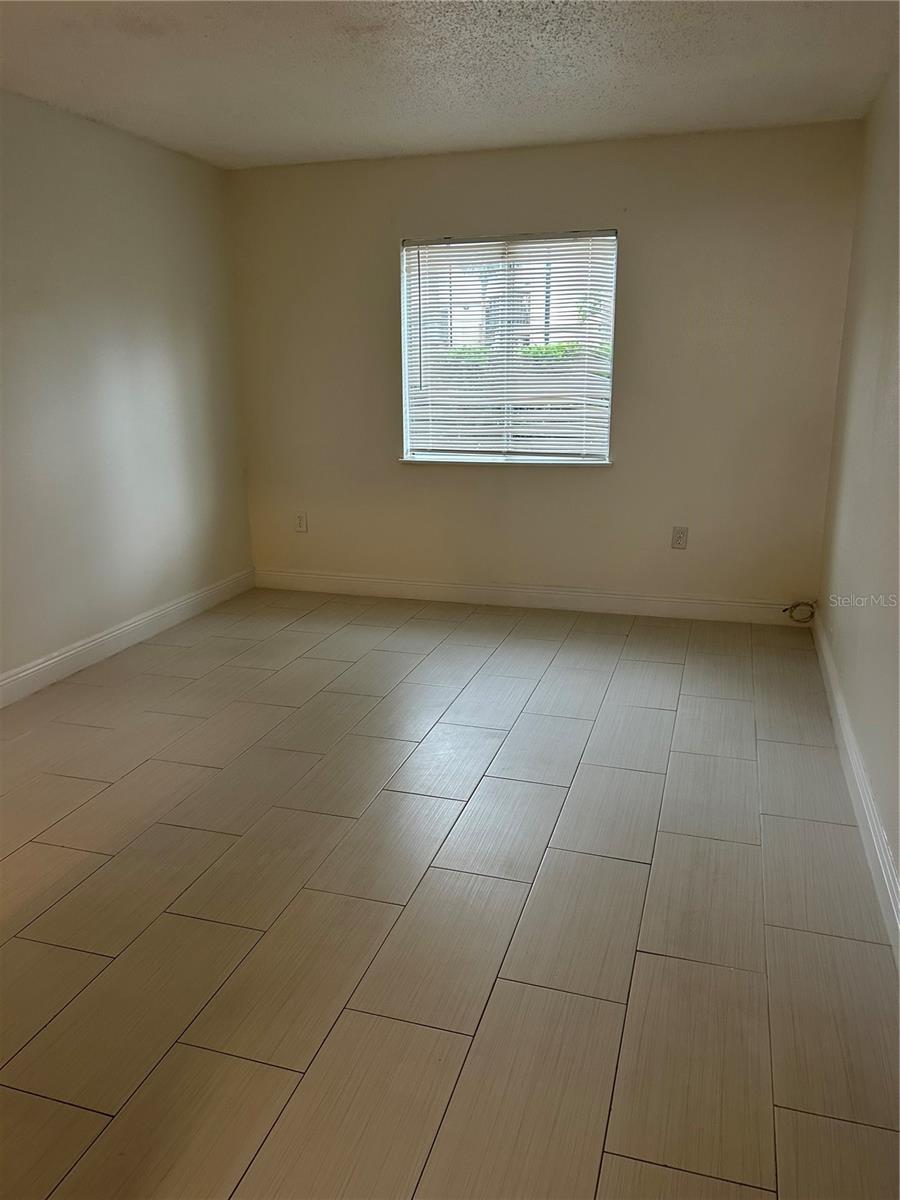 Image 10 of 25 For 4115 Semoran Boulevard 16