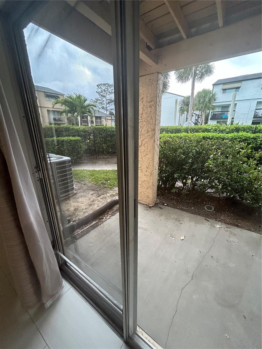 Image 17 of 25 For 4115 Semoran Boulevard 16
