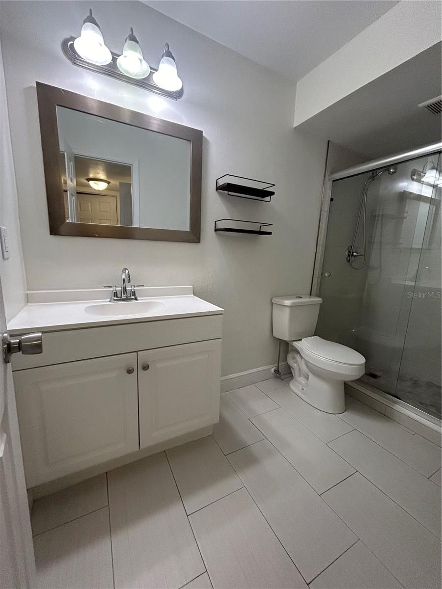 Image 4 of 25 For 4115 Semoran Boulevard 16